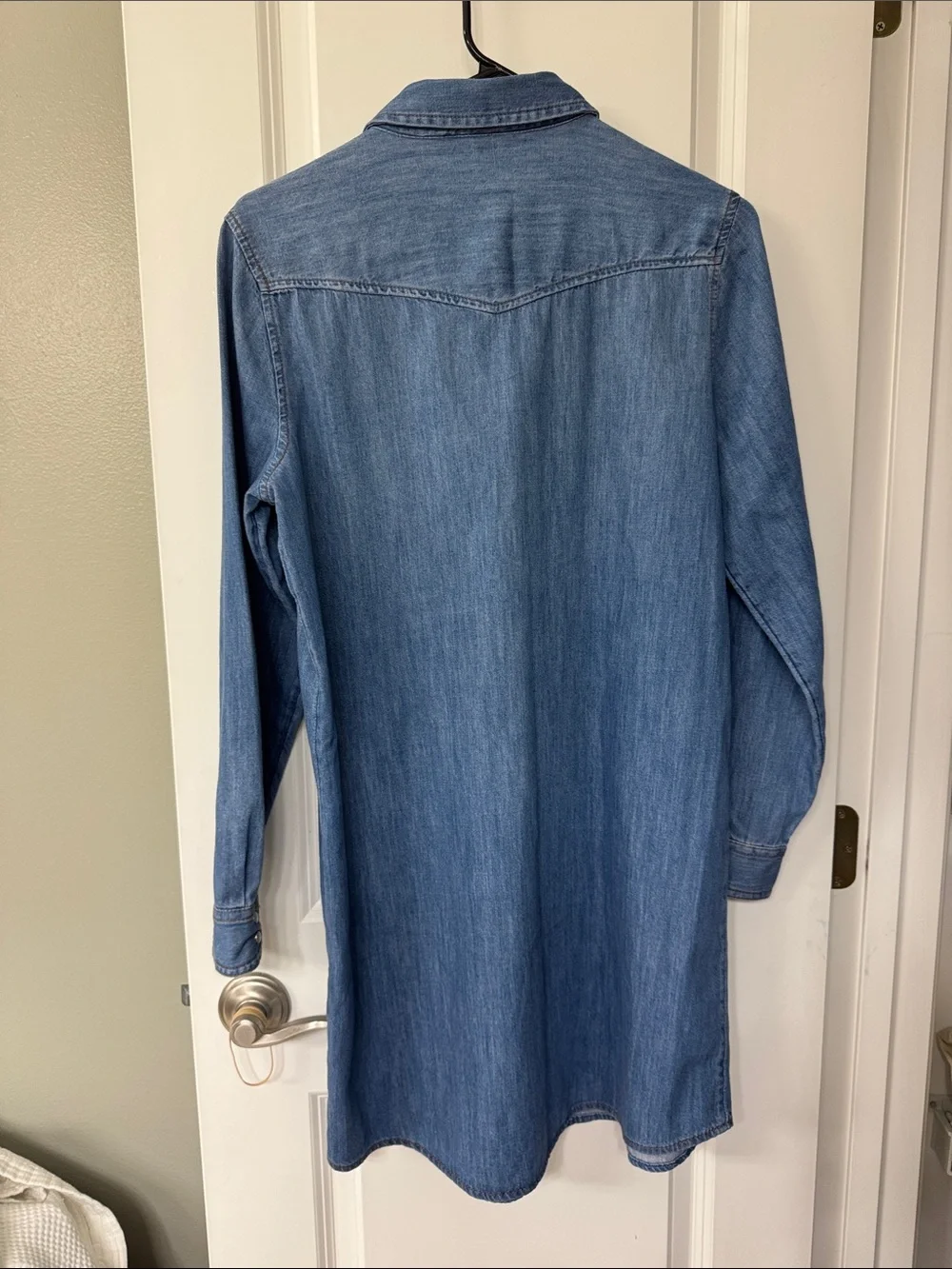 Old Navy Denim Button-Down Midi Shirt Dress in Blue - Picture 9 of 9